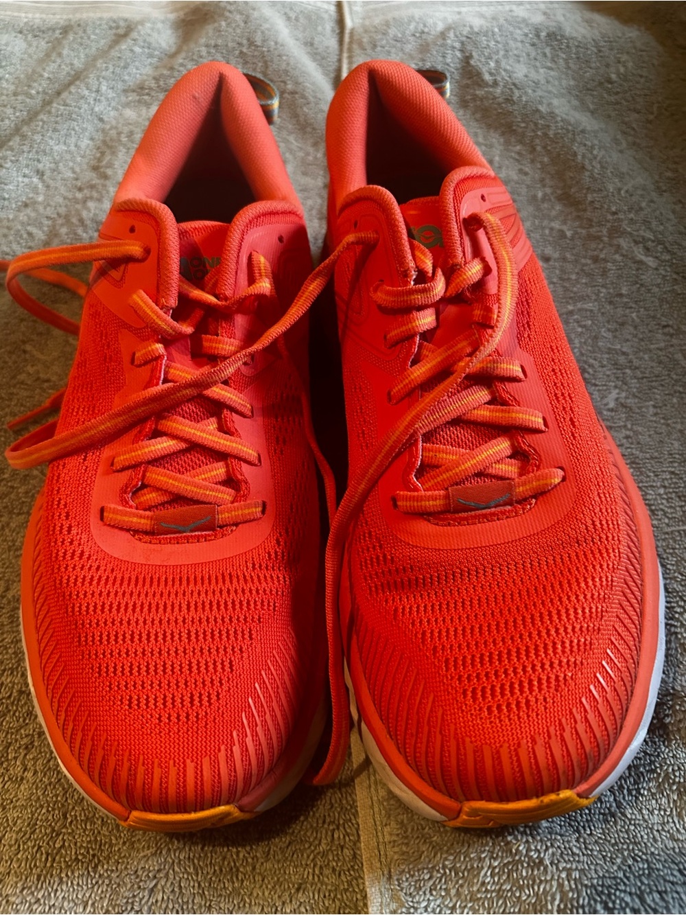 Hoka Women’s Bondi 7 Running Shoes Size 9 - Picture 6 of 7